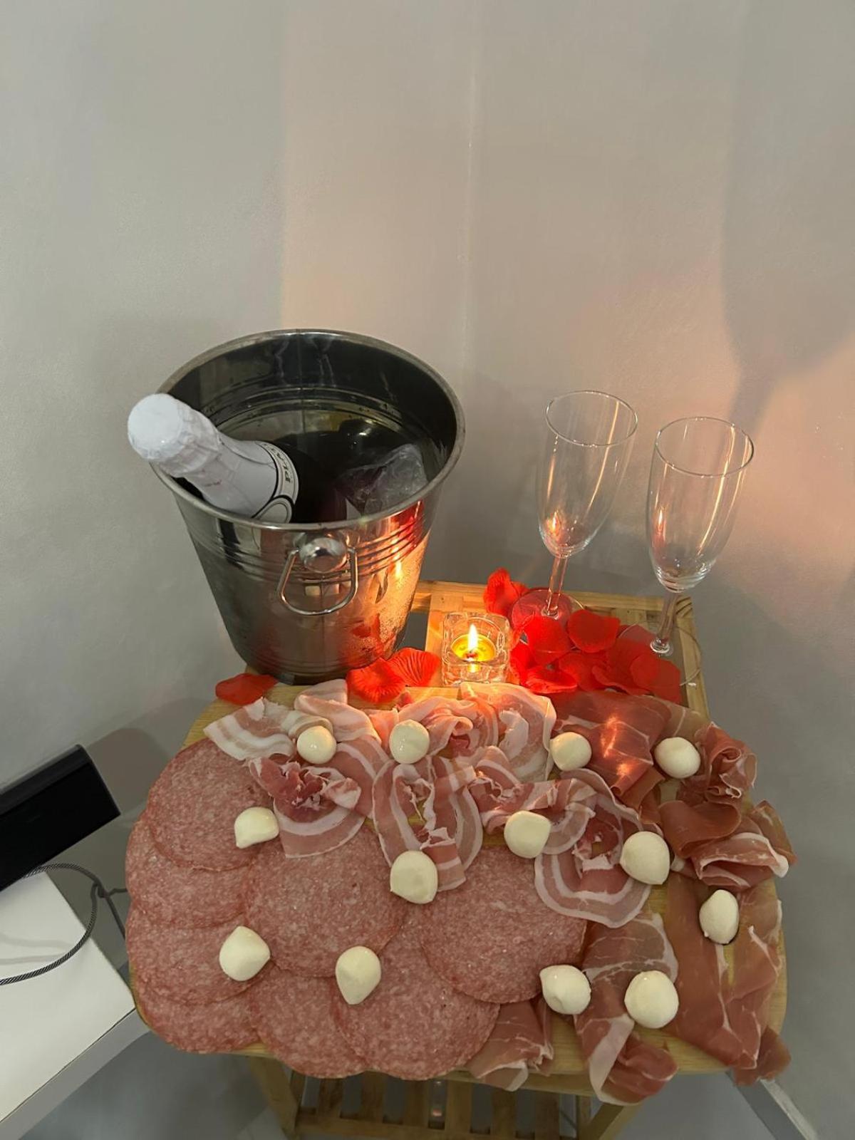 B&B House Napoli Cavour المظهر الخارجي الصورة